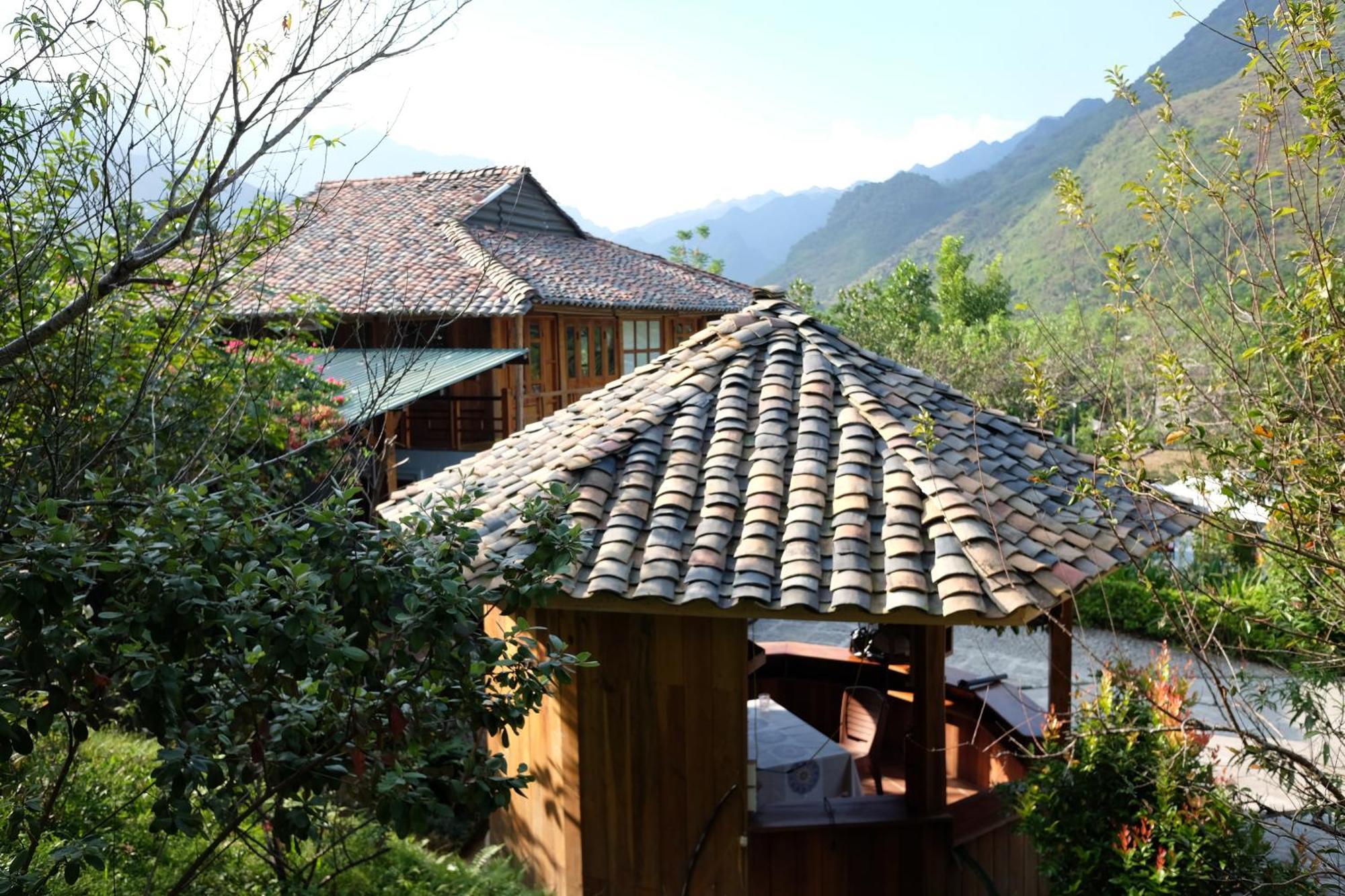 Tom'S Du Gia Homestay Làng Cac エクステリア 写真
