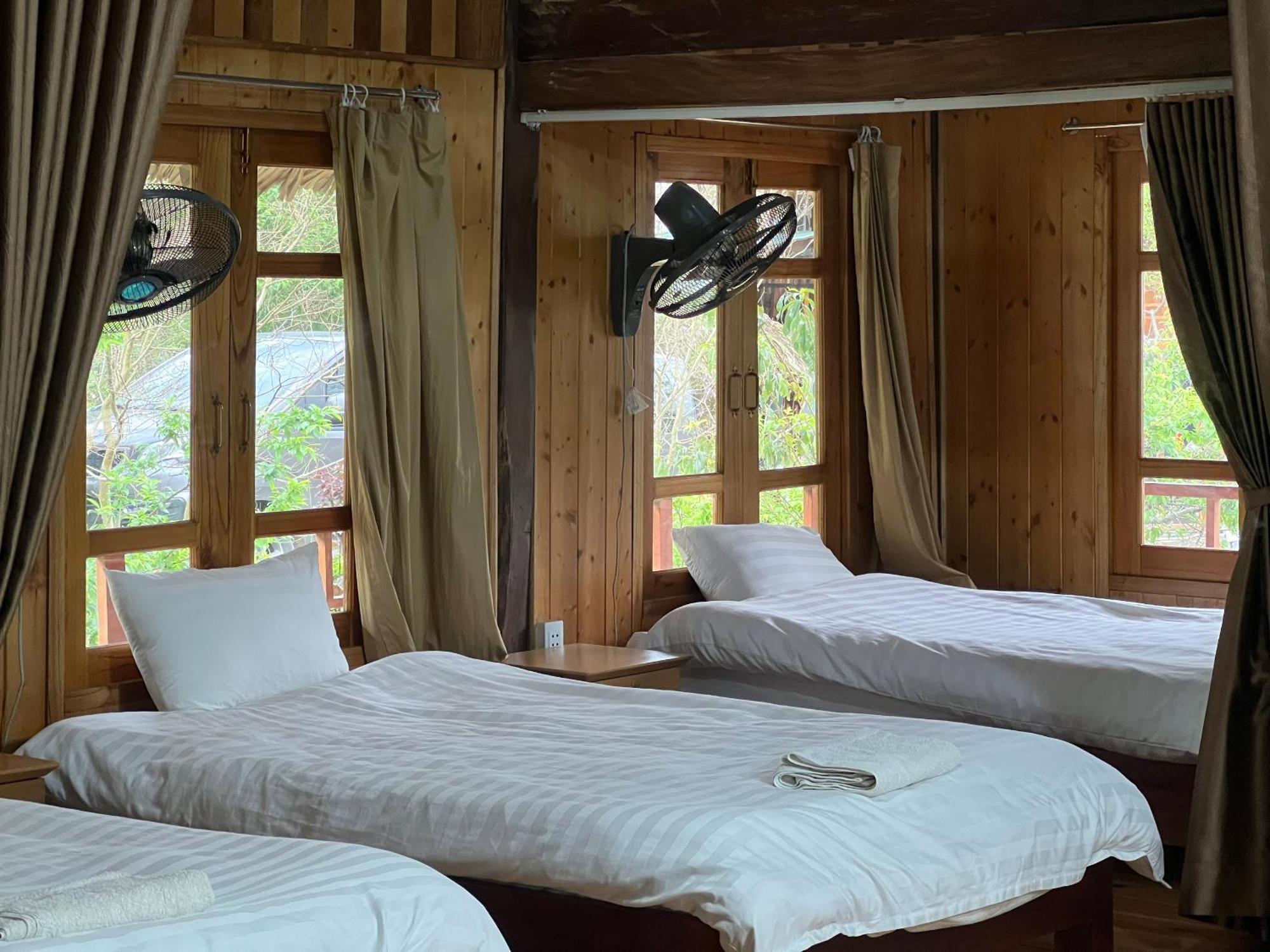 Tom'S Du Gia Homestay Làng Cac エクステリア 写真